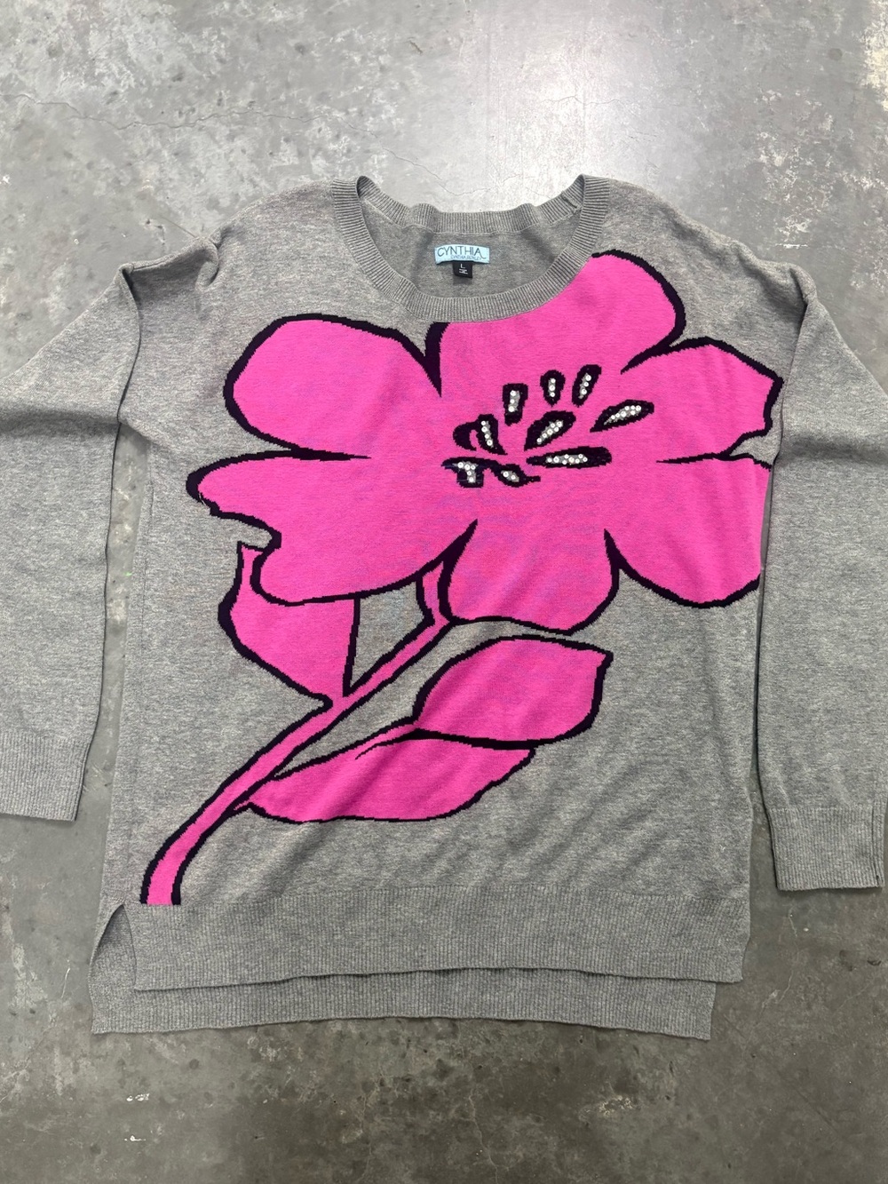 CYNTHIA Cynthia Rowley Grey Hot Pink Floral Knit Sweater Beaded Accent - L